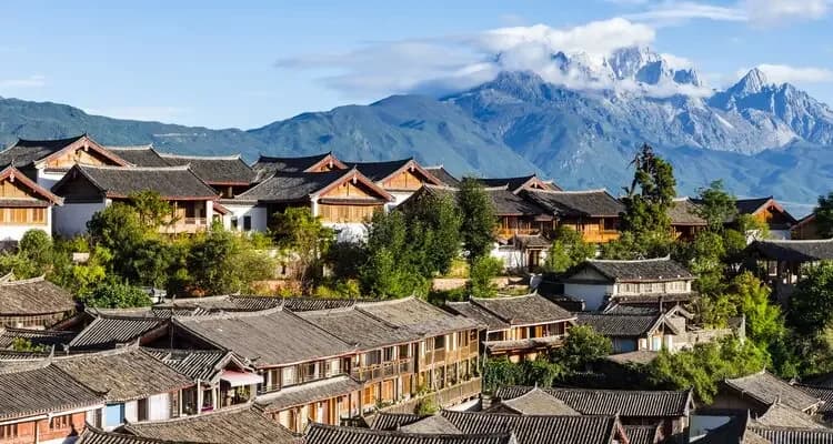 Lijiang Old Town: Ancient Streets Come Alive