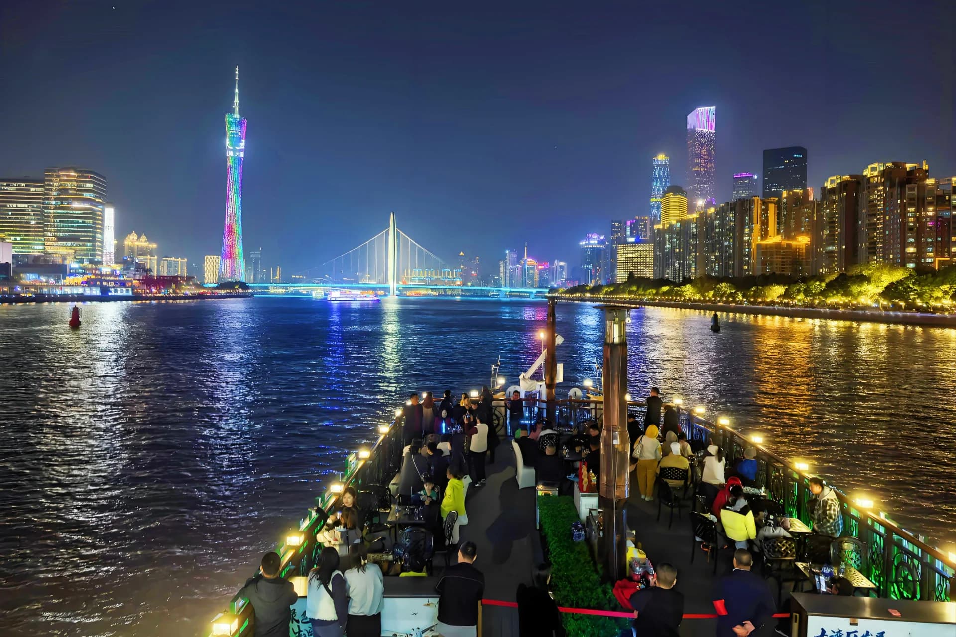 Pearl River Night Cruise - Image 3