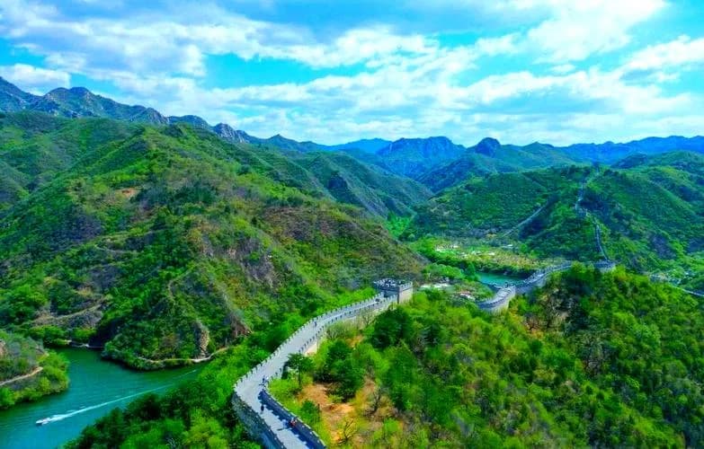 Camping under the Lakeside Great Wall (Seasonal Experience) - Image 4