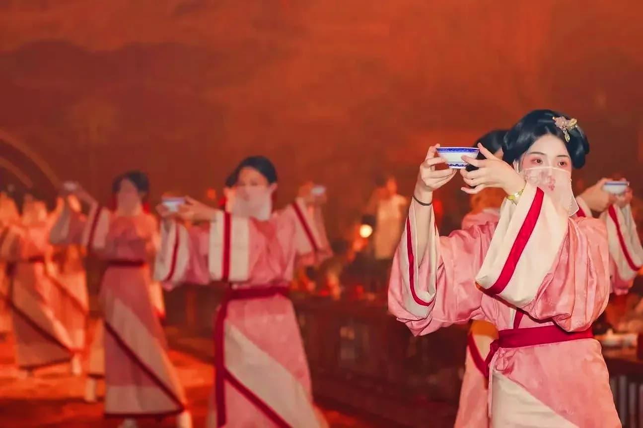 The Palace Banquet Immersive Experience - Image 4